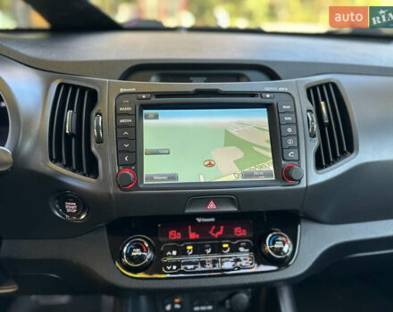 Серый Киа Sportage, объемом двигателя 2 л и пробегом 197 тыс. км за 14599 $, фото 127 на Automoto.ua