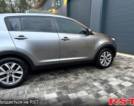 Серый Киа Sportage, объемом двигателя 2.4 л и пробегом 162 тыс. км за 12800 $, фото 4 на Automoto.ua
