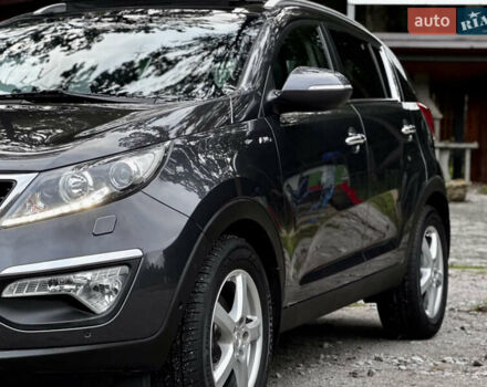 Серый Киа Sportage, объемом двигателя 2 л и пробегом 266 тыс. км за 15600 $, фото 5 на Automoto.ua