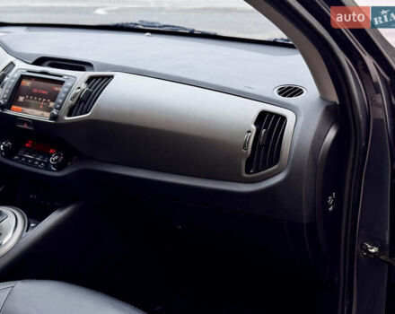 Серый Киа Sportage, объемом двигателя 2 л и пробегом 266 тыс. км за 15600 $, фото 40 на Automoto.ua