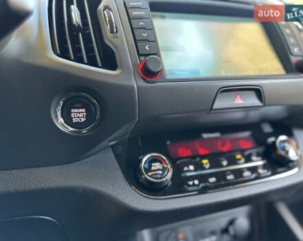 Серый Киа Sportage, объемом двигателя 2 л и пробегом 197 тыс. км за 14599 $, фото 124 на Automoto.ua