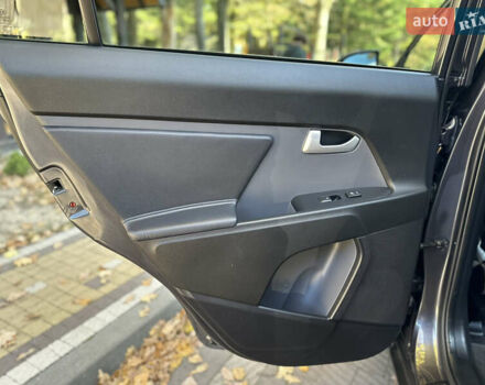 Серый Киа Sportage, объемом двигателя 2 л и пробегом 197 тыс. км за 14599 $, фото 151 на Automoto.ua