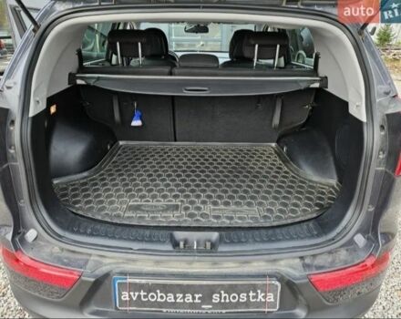 Серый Киа Sportage, объемом двигателя 1.6 л и пробегом 126 тыс. км за 12800 $, фото 6 на Automoto.ua