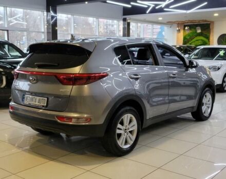 Серый Киа Sportage, объемом двигателя 1.7 л и пробегом 119 тыс. км за 18000 $, фото 3 на Automoto.ua