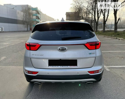 Серый Киа Sportage, объемом двигателя 2 л и пробегом 176 тыс. км за 20490 $, фото 4 на Automoto.ua