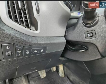 Серый Киа Sportage, объемом двигателя 1.6 л и пробегом 126 тыс. км за 12800 $, фото 5 на Automoto.ua