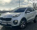 Сірий Кіа Sportage, об'ємом двигуна 2 л та пробігом 179 тис. км за 18990 $, фото 1 на Automoto.ua