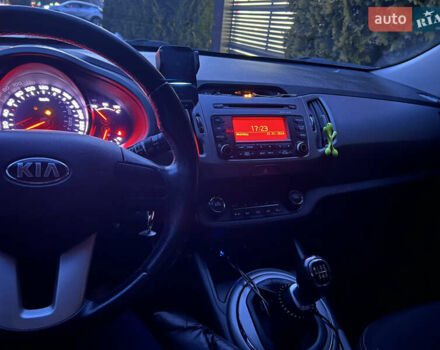 Сірий Кіа Sportage, об'ємом двигуна 1.7 л та пробігом 125 тис. км за 14800 $, фото 7 на Automoto.ua