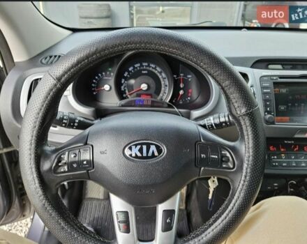 Серый Киа Sportage, объемом двигателя 1.6 л и пробегом 126 тыс. км за 12800 $, фото 4 на Automoto.ua