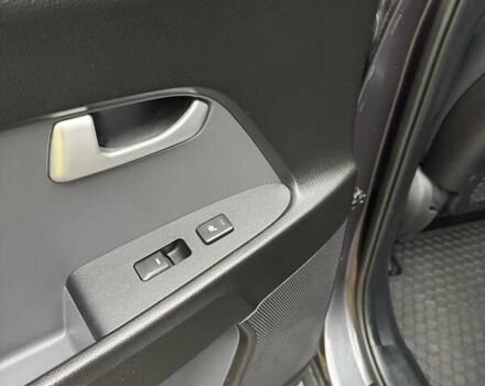 Серый Киа Sportage, объемом двигателя 2 л и пробегом 157 тыс. км за 17200 $, фото 46 на Automoto.ua