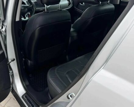 Серый Киа Sportage, объемом двигателя 1.7 л и пробегом 75 тыс. км за 5500 $, фото 15 на Automoto.ua