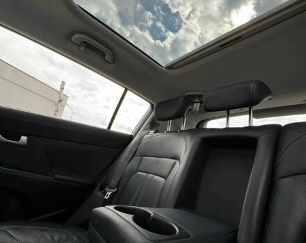 Серый Киа Sportage, объемом двигателя 1.7 л и пробегом 75 тыс. км за 5500 $, фото 16 на Automoto.ua