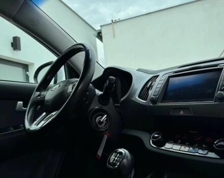 Серый Киа Sportage, объемом двигателя 1.7 л и пробегом 75 тыс. км за 5500 $, фото 8 на Automoto.ua