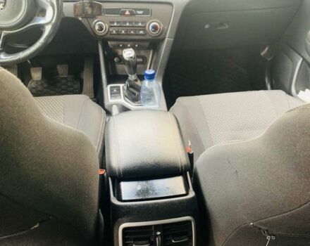 Серый Киа Sportage, объемом двигателя 1.7 л и пробегом 130 тыс. км за 16000 $, фото 5 на Automoto.ua