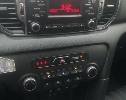 Сірий Кіа Sportage, об'ємом двигуна 1.69 л та пробігом 186 тис. км за 14700 $, фото 13 на Automoto.ua