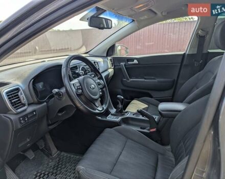 Серый Киа Sportage, объемом двигателя 1.6 л и пробегом 223 тыс. км за 15500 $, фото 10 на Automoto.ua