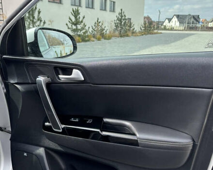 Серый Киа Sportage, объемом двигателя 2 л и пробегом 243 тыс. км за 22000 $, фото 13 на Automoto.ua