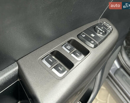 Сірий Кіа Sportage, об'ємом двигуна 1.7 л та пробігом 125 тис. км за 14750 $, фото 47 на Automoto.ua
