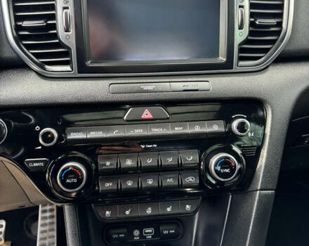 Серый Киа Sportage, объемом двигателя 2 л и пробегом 243 тыс. км за 22000 $, фото 18 на Automoto.ua