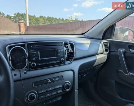 Серый Киа Sportage, объемом двигателя 1.6 л и пробегом 223 тыс. км за 15500 $, фото 7 на Automoto.ua