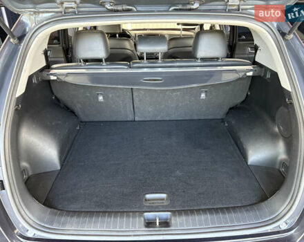 Серый Киа Sportage, объемом двигателя 2 л и пробегом 190 тыс. км за 19000 $, фото 13 на Automoto.ua