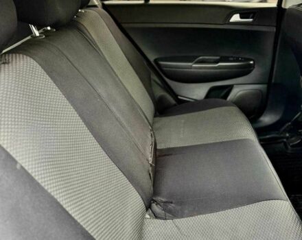 Сірий Кіа Sportage, об'ємом двигуна 2 л та пробігом 159 тис. км за 14650 $, фото 14 на Automoto.ua