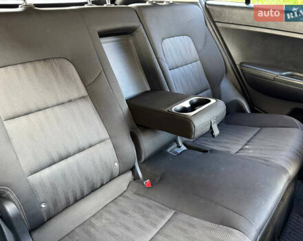 Серый Киа Sportage, объемом двигателя 2.4 л и пробегом 128 тыс. км за 13499 $, фото 9 на Automoto.ua