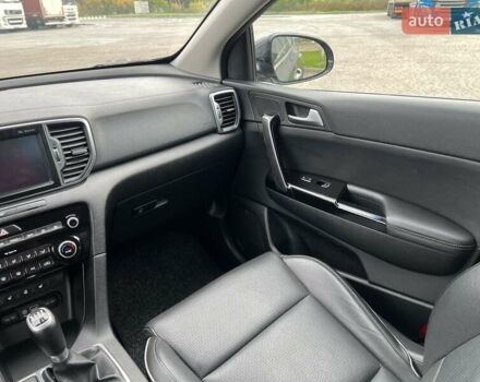 Серый Киа Sportage, объемом двигателя 1.7 л и пробегом 217 тыс. км за 15850 $, фото 62 на Automoto.ua
