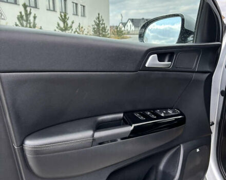 Серый Киа Sportage, объемом двигателя 2 л и пробегом 243 тыс. км за 22000 $, фото 12 на Automoto.ua