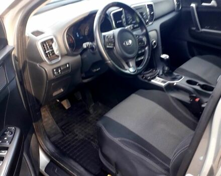 Серый Киа Sportage, объемом двигателя 1.7 л и пробегом 87 тыс. км за 16200 $, фото 3 на Automoto.ua