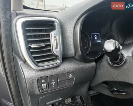 Сірий Кіа Sportage, об'ємом двигуна 1.7 л та пробігом 125 тис. км за 14750 $, фото 51 на Automoto.ua