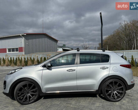 Серый Киа Sportage, объемом двигателя 2 л и пробегом 243 тыс. км за 22000 $, фото 3 на Automoto.ua
