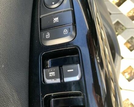 Серый Киа Sportage, объемом двигателя 2 л и пробегом 155 тыс. км за 17400 $, фото 21 на Automoto.ua