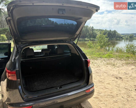 Серый Киа Sportage, объемом двигателя 2 л и пробегом 190 тыс. км за 19000 $, фото 6 на Automoto.ua