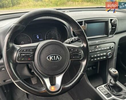 Серый Киа Sportage, объемом двигателя 2 л и пробегом 170 тыс. км за 18000 $, фото 11 на Automoto.ua
