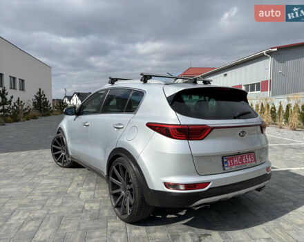Серый Киа Sportage, объемом двигателя 2 л и пробегом 243 тыс. км за 22000 $, фото 7 на Automoto.ua