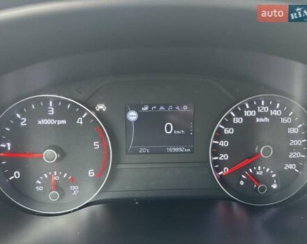 Серый Киа Sportage, объемом двигателя 2 л и пробегом 170 тыс. км за 18000 $, фото 17 на Automoto.ua