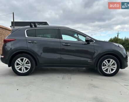 Серый Киа Sportage, объемом двигателя 2 л и пробегом 170 тыс. км за 18000 $, фото 4 на Automoto.ua