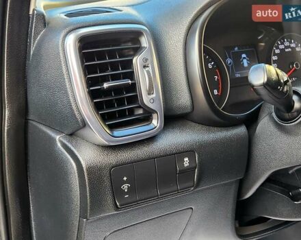 Серый Киа Sportage, объемом двигателя 2 л и пробегом 117 тыс. км за 17800 $, фото 24 на Automoto.ua