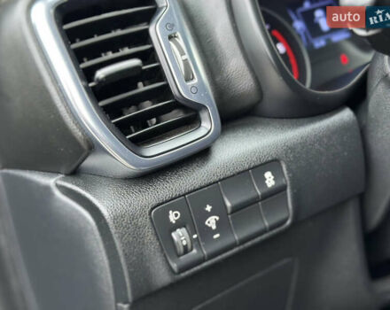 Сірий Кіа Sportage, об'ємом двигуна 1.69 л та пробігом 137 тис. км за 16999 $, фото 33 на Automoto.ua