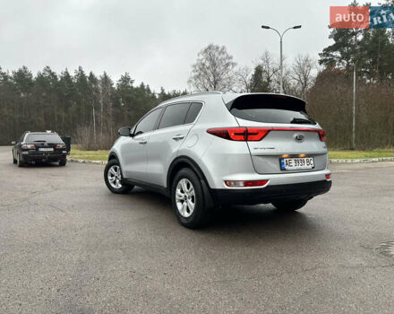 Сірий Кіа Sportage, об'ємом двигуна 1.69 л та пробігом 160 тис. км за 15900 $, фото 5 на Automoto.ua