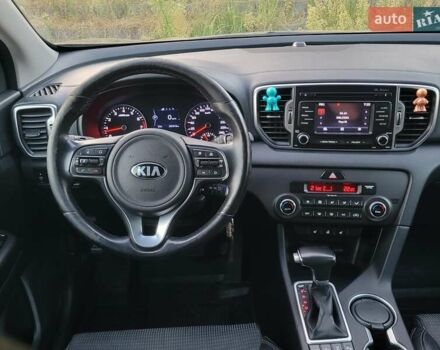 Кіа Sportage 2017 у Києві на Automoto.ua Сірий Кіа Sportage, об'ємом двигуна 2 л та пробігом 263 тис. км за 15800 $, фото 25 на Automoto.ua