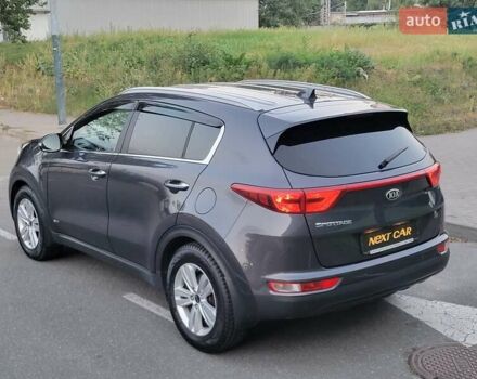 Кіа Sportage 2017 у Києві на Automoto.ua Сірий Кіа Sportage, об'ємом двигуна 2 л та пробігом 263 тис. км за 15800 $, фото 8 на Automoto.ua