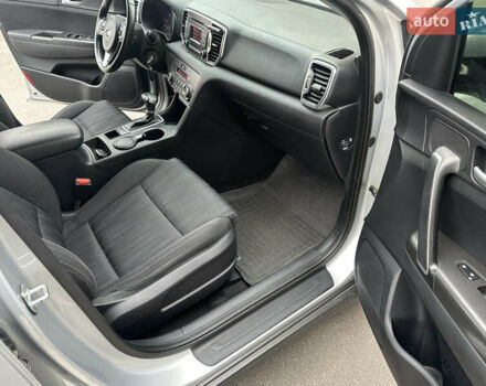 Серый Киа Sportage, объемом двигателя 1.69 л и пробегом 160 тыс. км за 16600 $, фото 11 на Automoto.ua