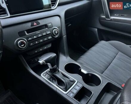 Серый Киа Sportage, объемом двигателя 1.7 л и пробегом 63 тыс. км за 17950 $, фото 24 на Automoto.ua