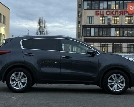 Кіа Sportage 2017 у Києві на Automoto.ua Сірий Кіа Sportage, об'ємом двигуна 2 л та пробігом 35 тис. км за 19900 $, фото 19 на Automoto.ua