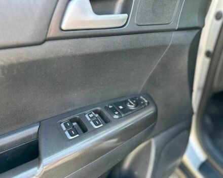 Серый Киа Sportage, объемом двигателя 1.7 л и пробегом 192 тыс. км за 14999 $, фото 10 на Automoto.ua