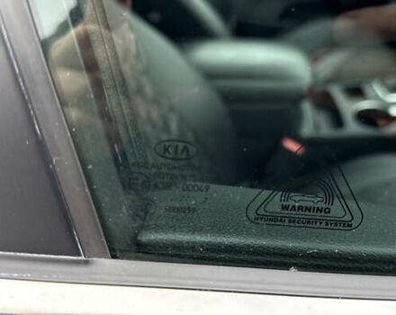 Сірий Кіа Sportage, об'ємом двигуна 1.69 л та пробігом 83 тис. км за 18500 $, фото 12 на Automoto.ua