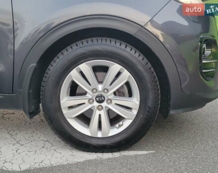 Кіа Sportage 2017 у Києві на Automoto.ua Сірий Кіа Sportage, об'ємом двигуна 2 л та пробігом 263 тис. км за 15800 $, фото 46 на Automoto.ua