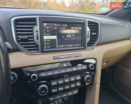 Сірий Кіа Sportage, об'ємом двигуна 2 л та пробігом 99 тис. км за 16000 $, фото 6 на Automoto.ua